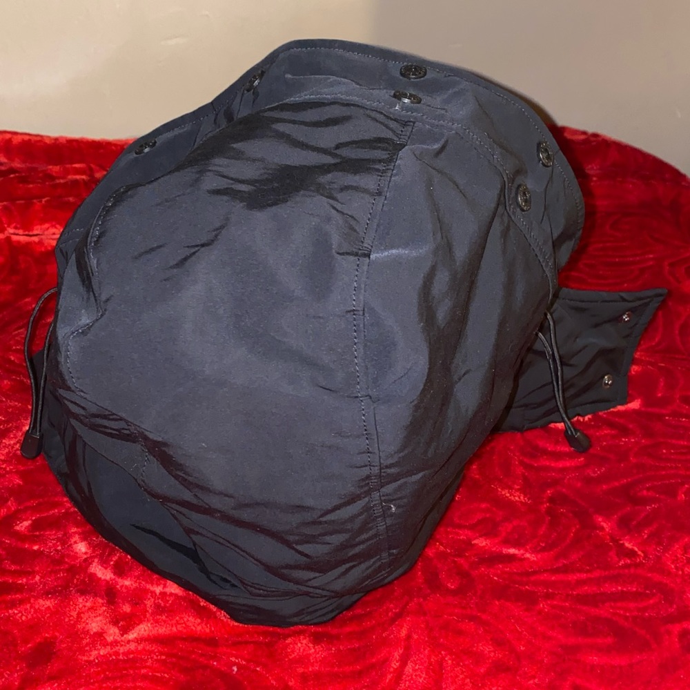 Hat - Picture 3 of 3